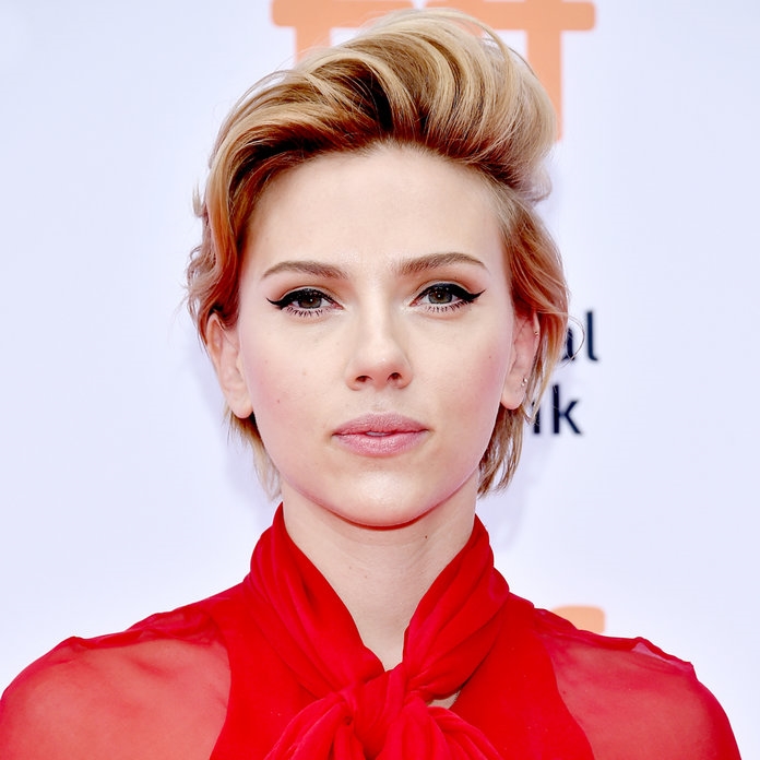 Hành trình biến đổi nhan sắc của Scarlett Johansson