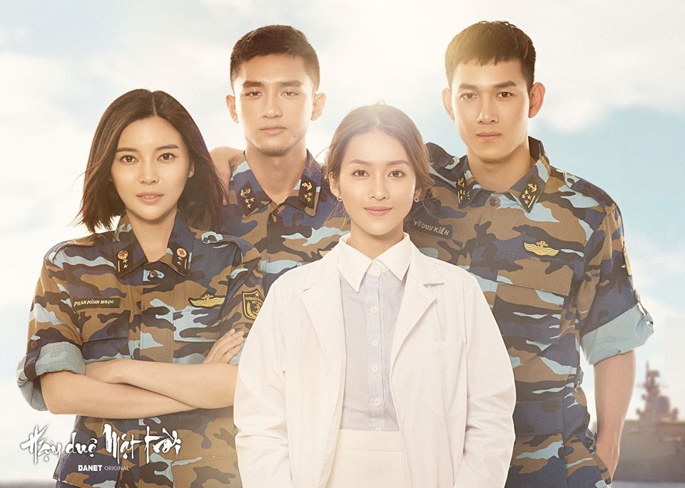 'Hậu Duệ Mặt Trời' tung bộ poster chính thức và tên nhân vật