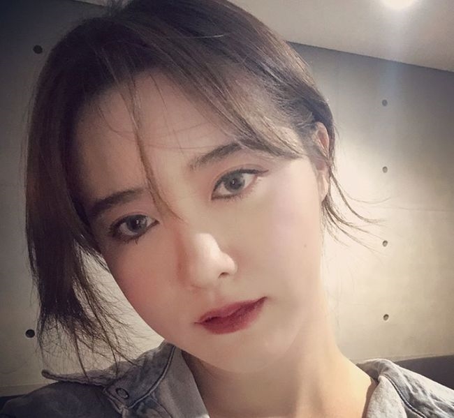 Goo Hye Sun đáp trả tin đồn đang mang thai và phẫu thuật thẩm mỹ