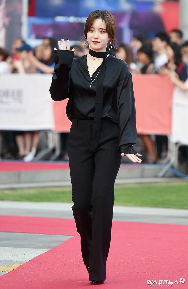 Goo Hye Sun đáp trả tin đồn đang mang thai và phẫu thuật thẩm mỹ