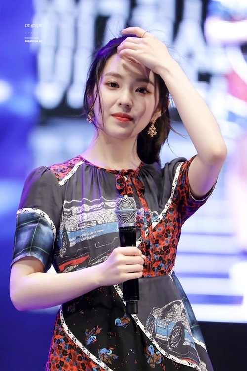 Điểm chung thú vị mà ít ai để của 2 nữ idol xứ Hàn Suzy và Irene