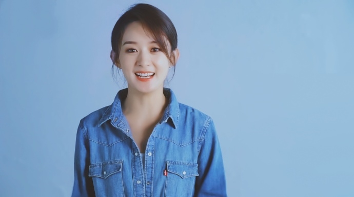 Triệu Lệ Dĩnh khỏe khoắn tươi tắn trong clip quảng cáo mới