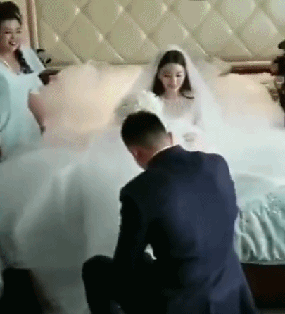 Clip hot của sao Cbiz ngày 27/08: đám cưới Trương Hinh Dư là tâm điểm