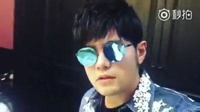 Clip hot của sao Hoa ngữ 30/08: Lâm Chí Dĩnh đưa cả nhà lên MV nhạc