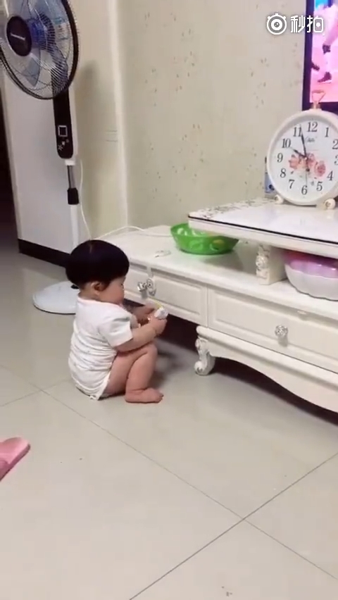 Dở khóc dở cười với những thiên thần nhí vừa đáng yêu lại tinh quái