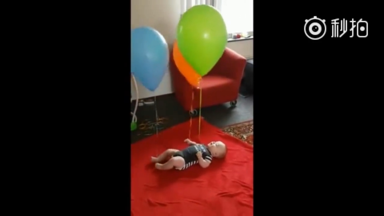 Tan chảy với những khoảnh khắc cực kỳ đáng yêu của các nhóc tì