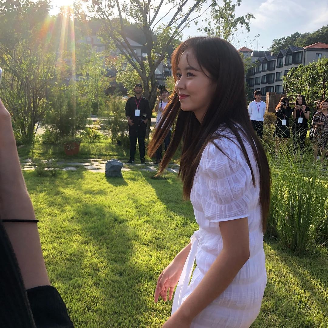Kim So Hyun xinh đẹp thân thiện trong sự kiện mới