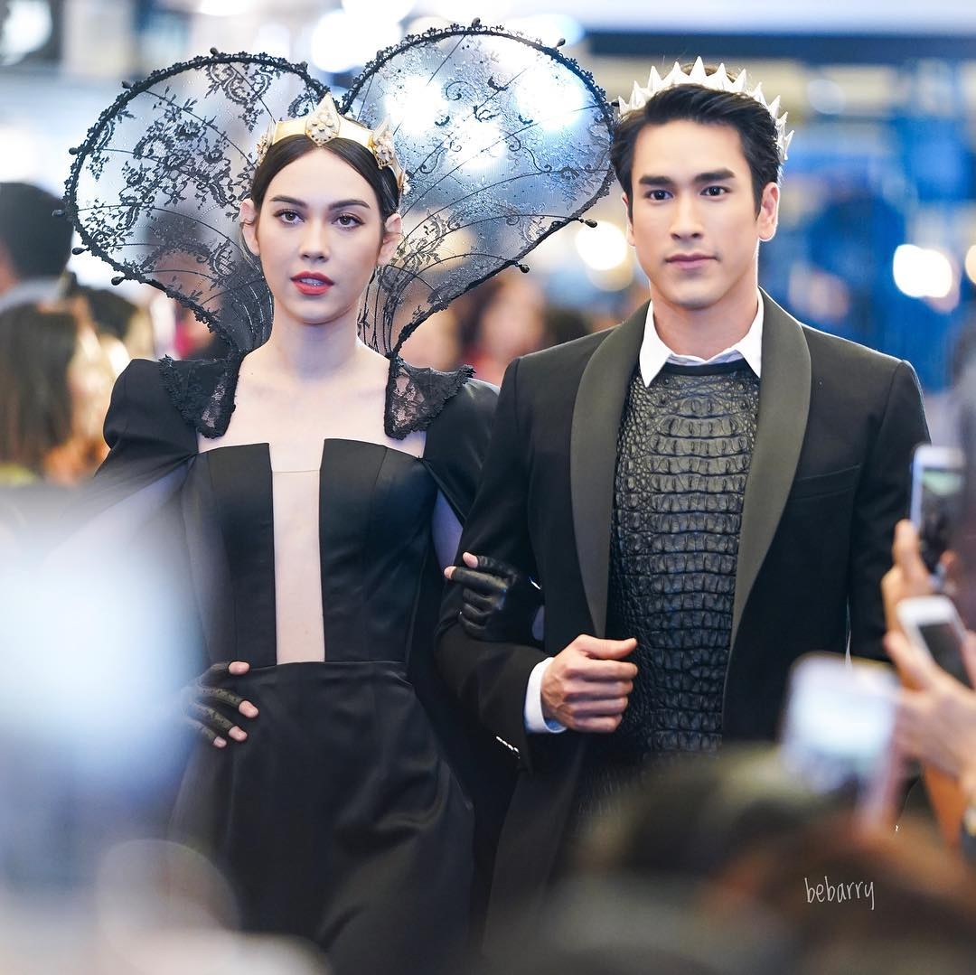 Tổng hợp loạt clip hot của sao Thái trên mạng xã hội ngày 20/09