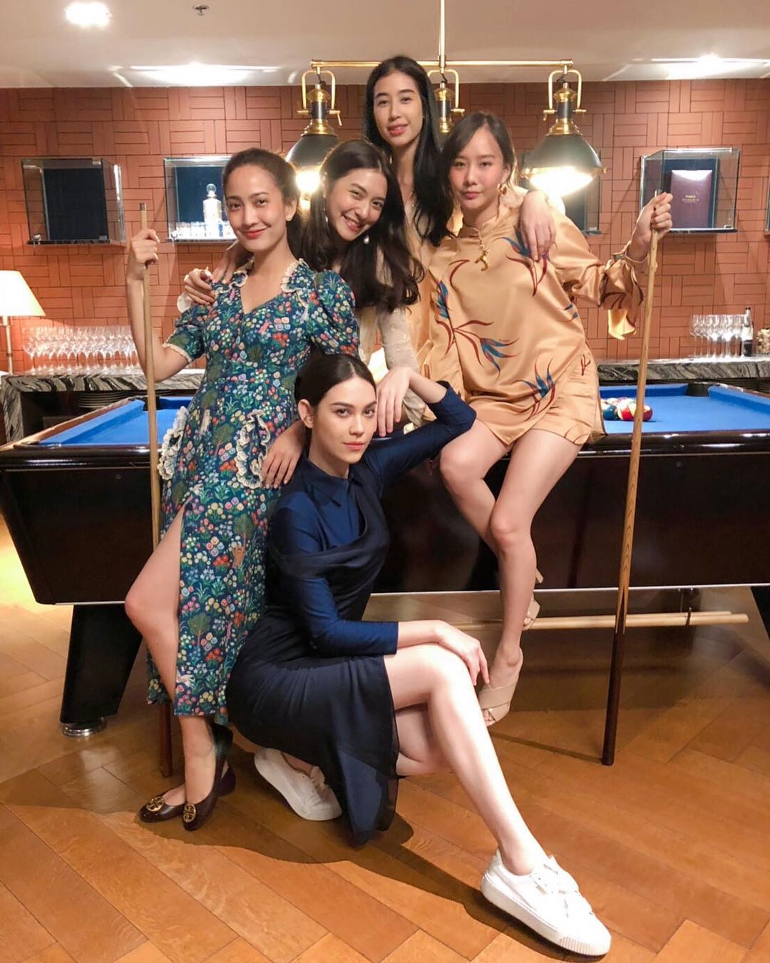 Tổng hợp loạt clip hot của sao Thái trên mạng xã hội ngày 20/09