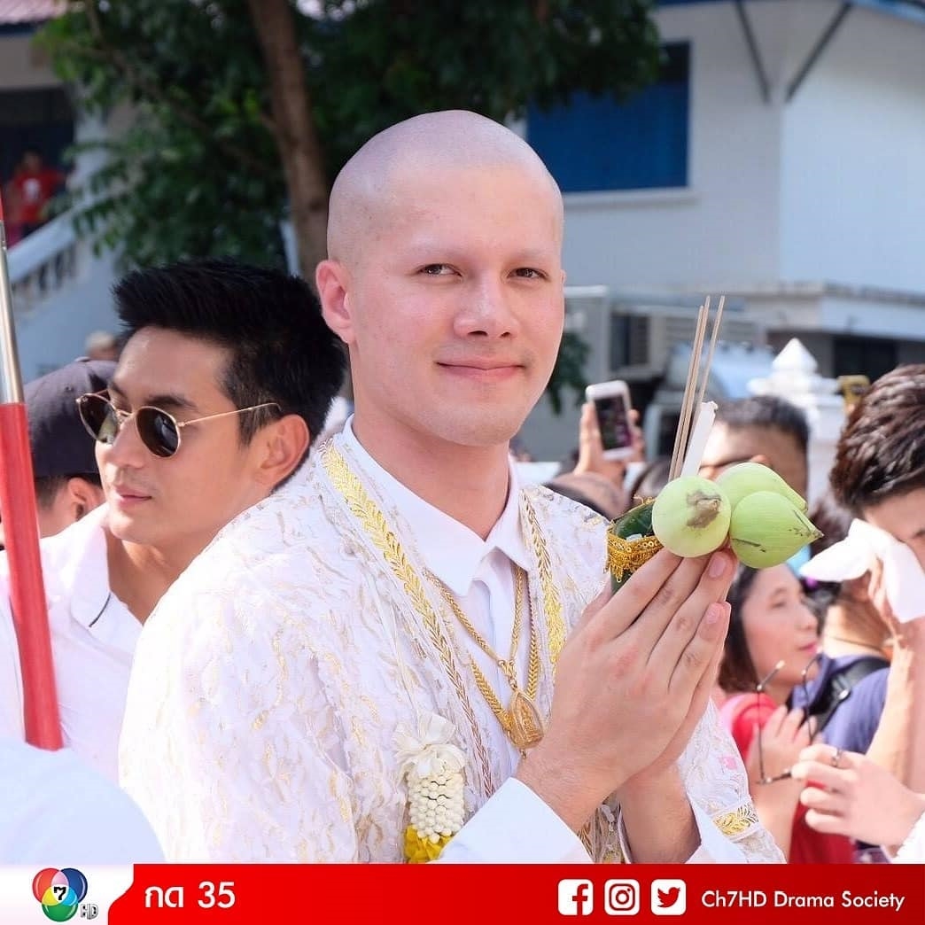 Mick Thongraya đi tu báo hiếu trước khi nhập ngũ