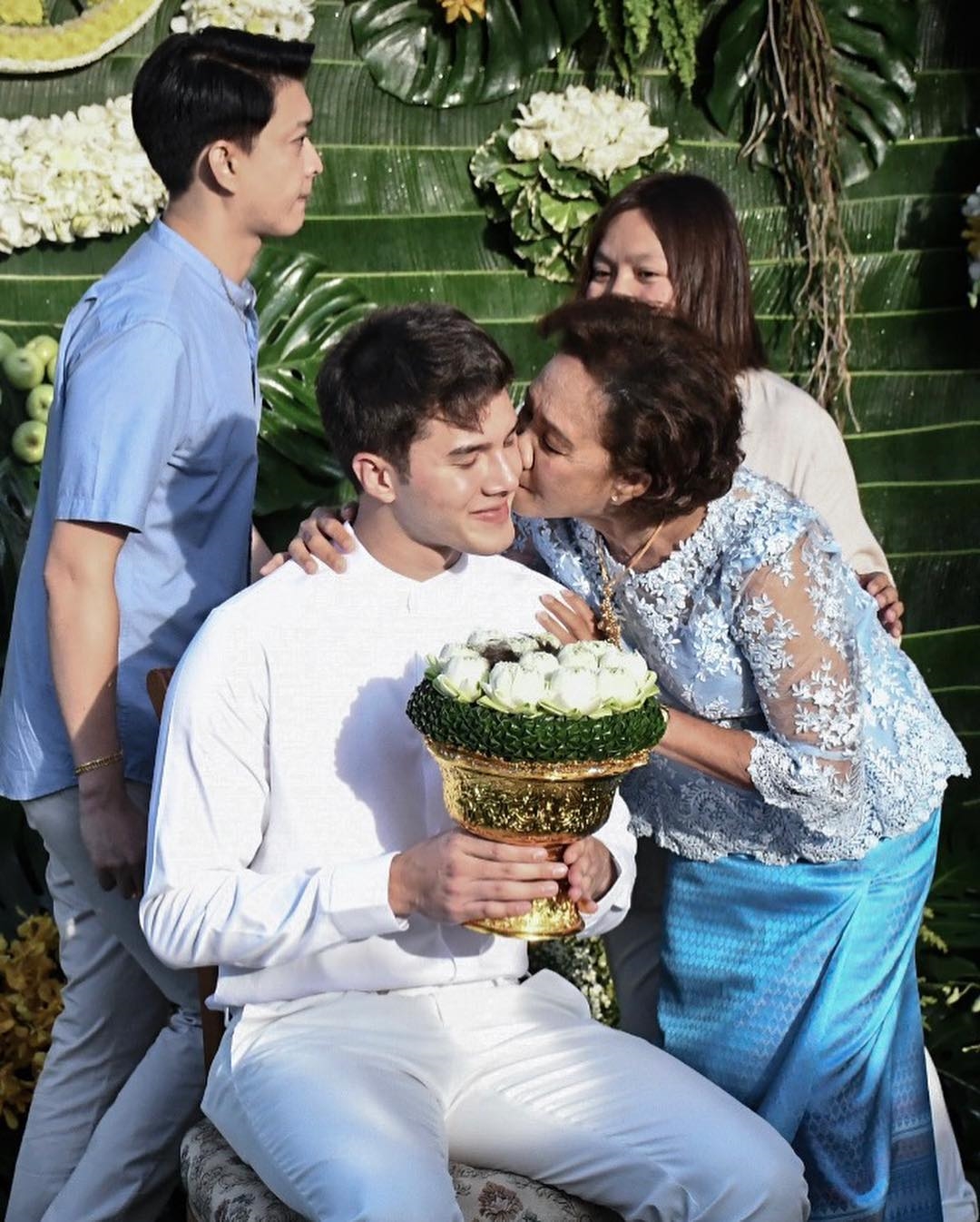 Mick Thongraya đi tu báo hiếu trước khi nhập ngũ