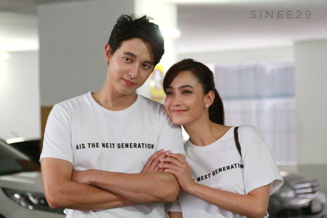 Những khoảnh khắc đáng yêu của JiTaew couple khi đi sự kiện