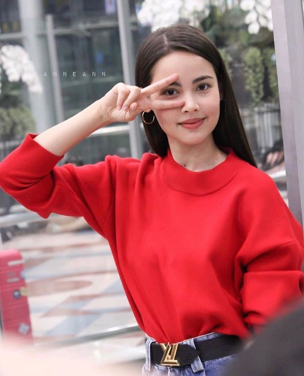 Tổng hợp loạt clip hot của sao Thái trên mạng xã hội ngày 01/10
