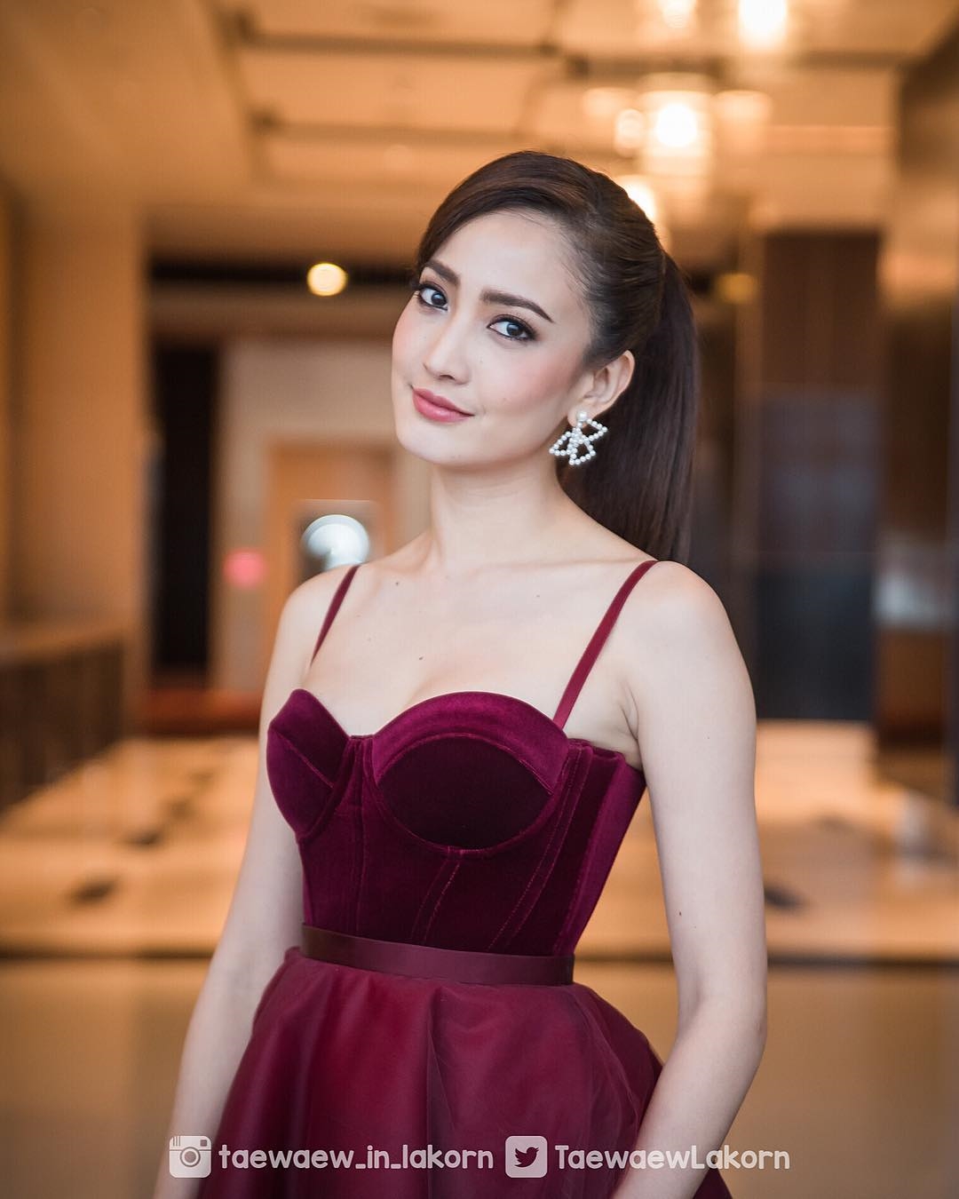 James Jirayu & Taew Natapohn gặp lại trong sự kiện mới