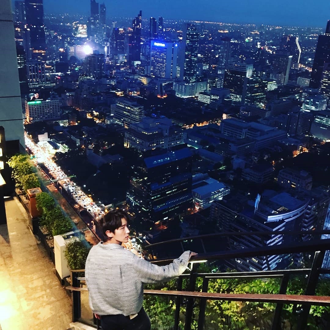 Điểm tin sao Hàn trên mạng xã hội ngày 18/10