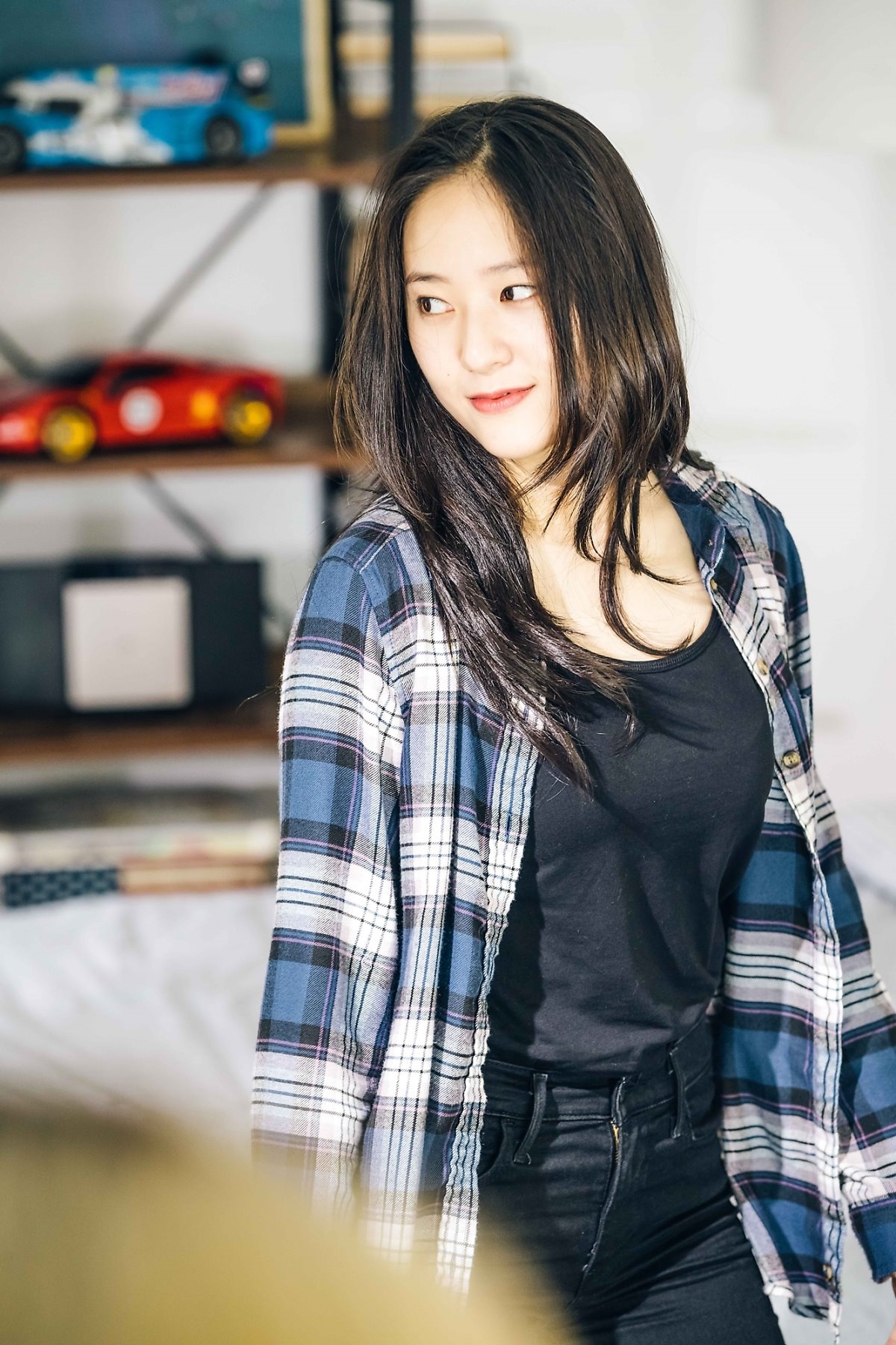 Krystal trở lại màn ảnh nhỏ với vai tặc nữ đầy khí chất và siêu ngầu