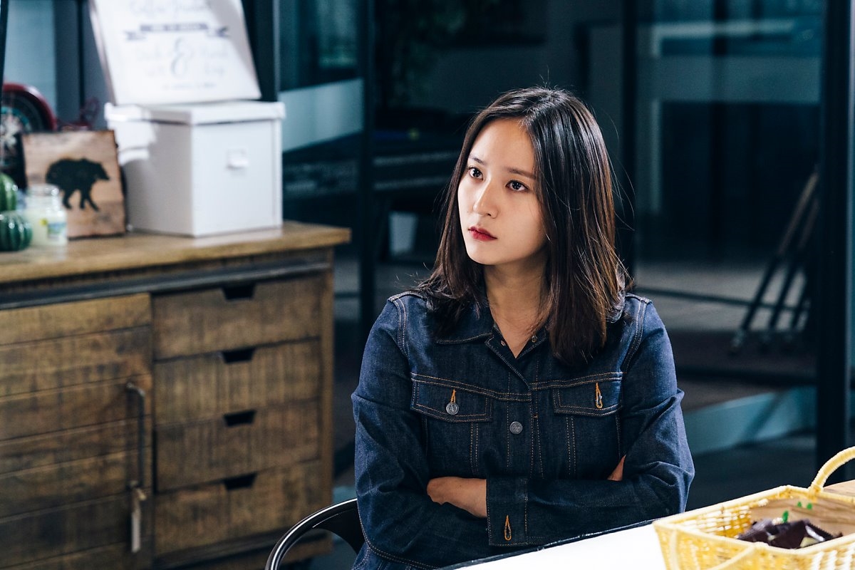 Krystal trở lại màn ảnh nhỏ với vai tặc nữ đầy khí chất và siêu ngầu
