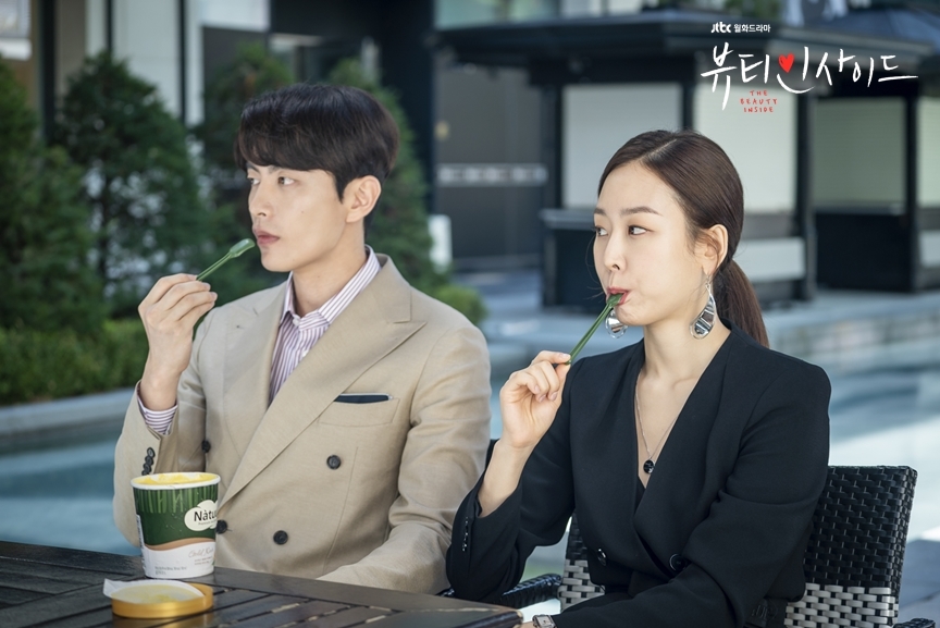 Lee Min Ki - Seo Hyun Jin thể hiện tài hôn trong 'Beauty Inside'