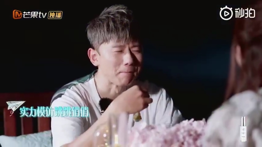 Clip hot Hoa ngữ 31/10: Hồ Ca hát trong đám cưới La Tấn - Đường Yên
