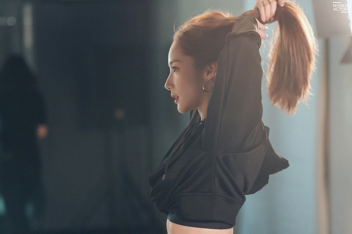 Park Min Young khoe vẻ đẹp nữ thần trong Fanmeeting