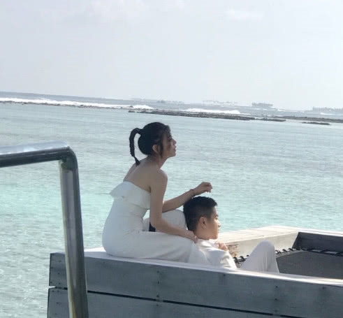 Clip hoa Hoa ngữ 06/11: Địch Lệ Nhiệt Ba tái xuất sau scandal Kim Ưng