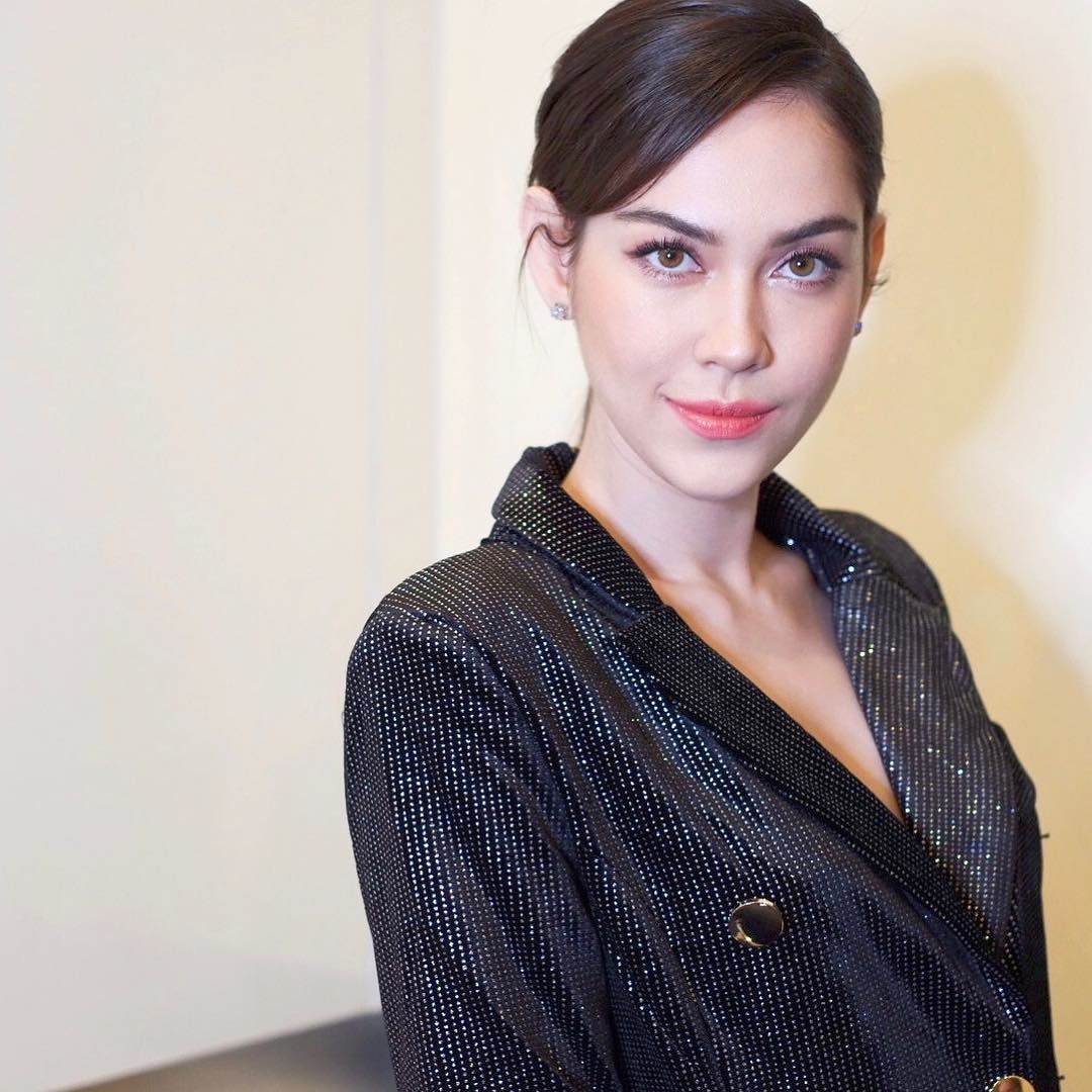 'Vì sao đưa anh tới' bị lùi lịch chiếu vì scandal của Matt Peeranee?
