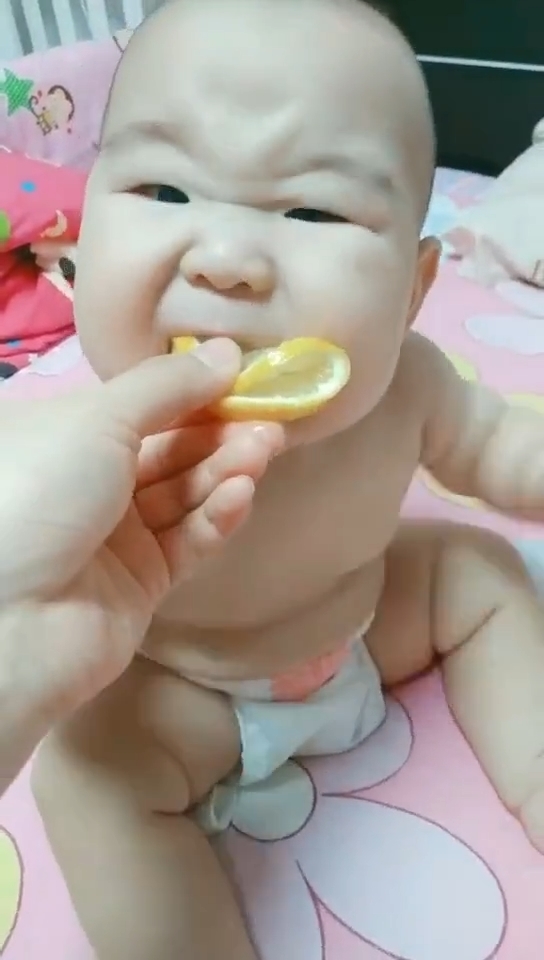 Cười đau bụng với những khoảnh khắc ngộ nghĩnh của các nhóc tì