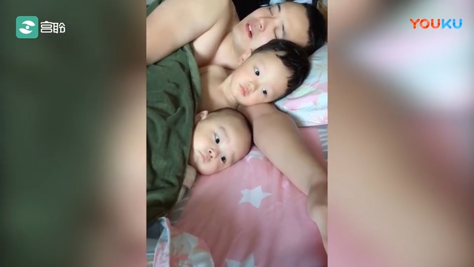 Cười đau bụng với những khoảnh khắc ngộ nghĩnh của các nhóc tì