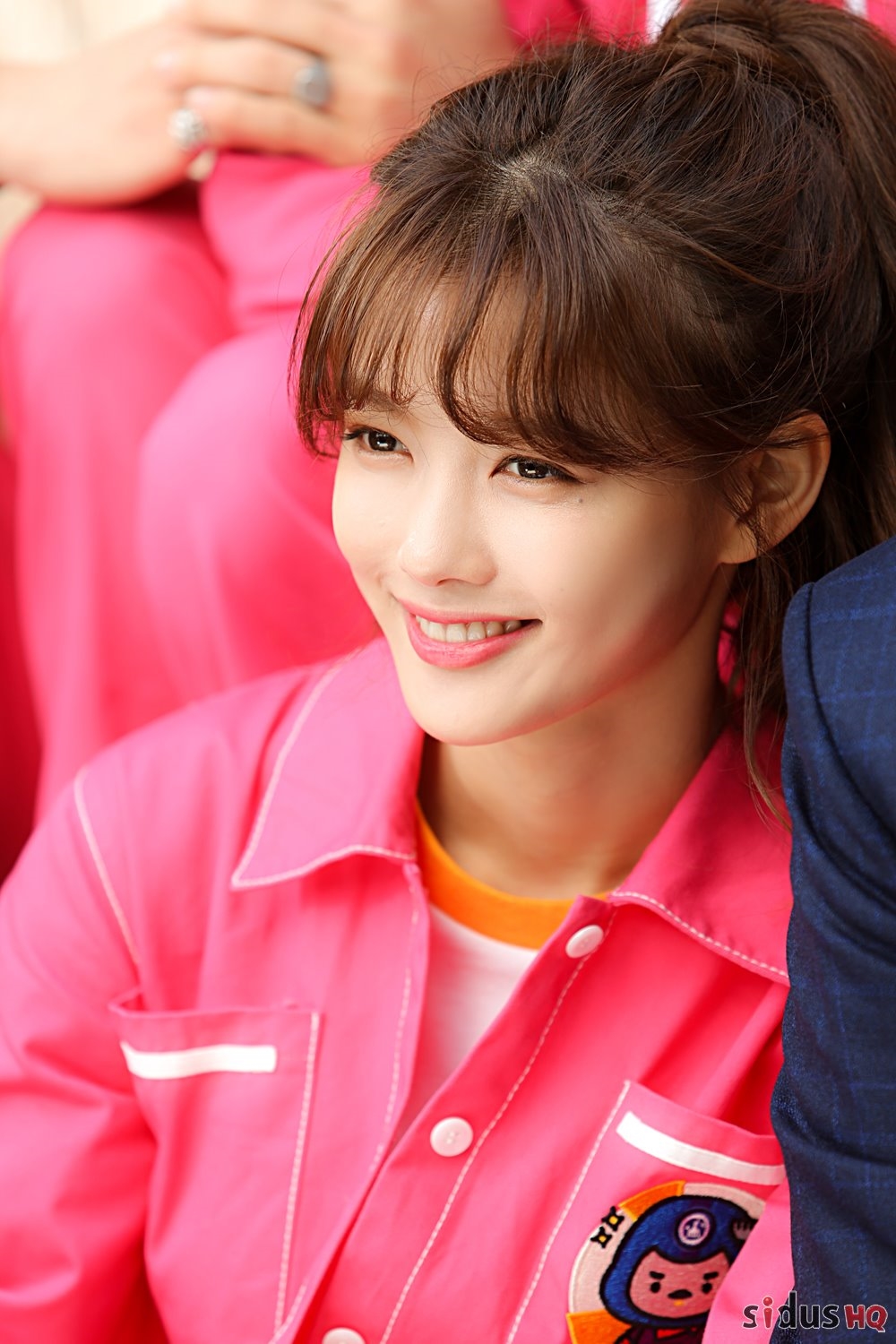 Kim Yoo Jung khoe nụ cười tỏa nắng trong loạt ảnh phim mới