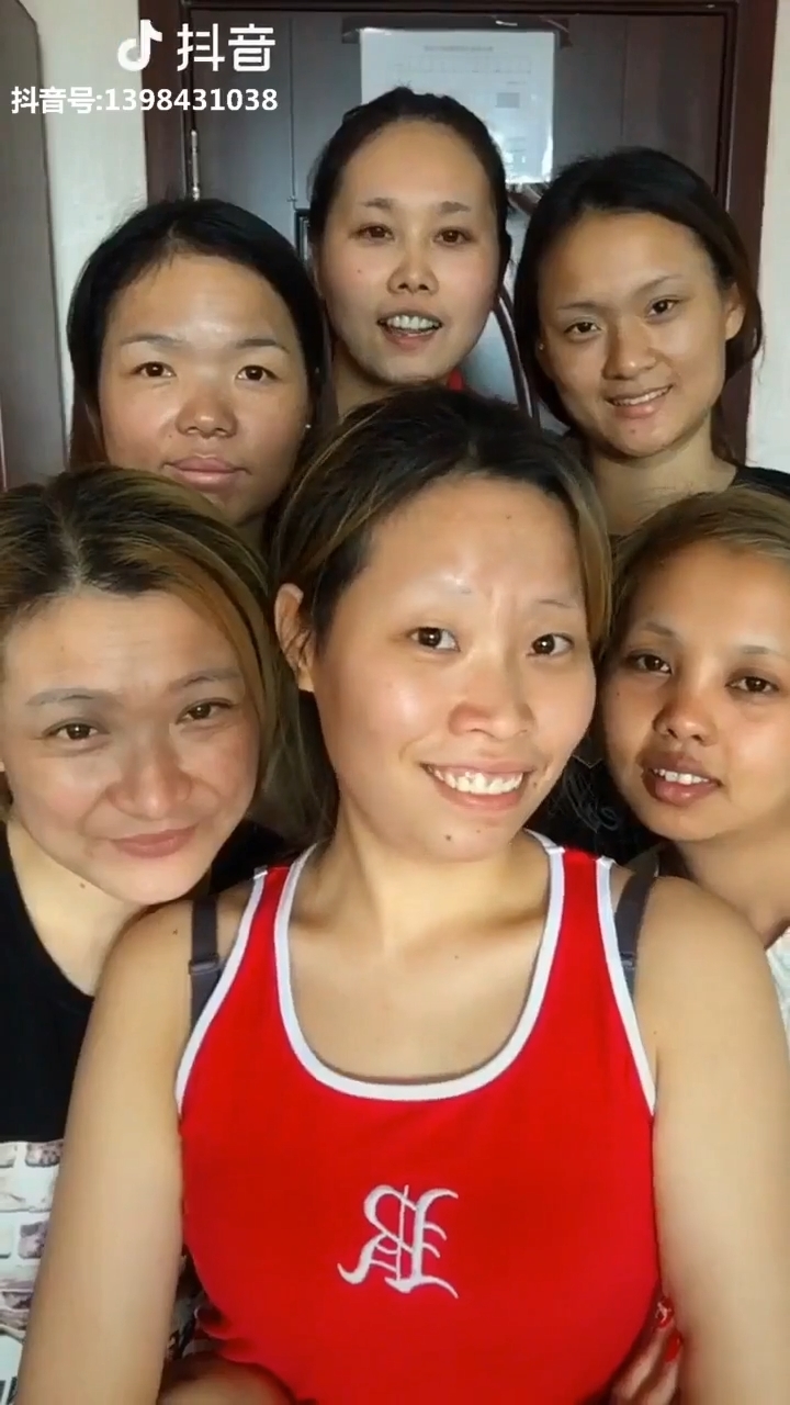 Những hội bạn lầy nhất quả đất khiến cư dân mạng cười đau bụng