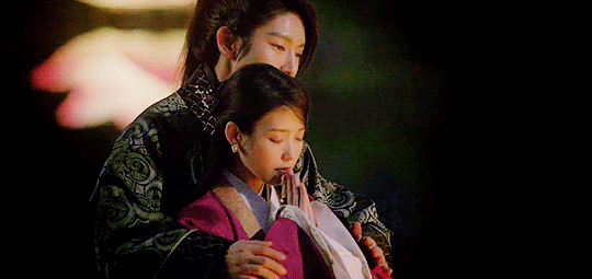 10 chuyện tình tay ba drama Hàn khiến khán giả không biết chọn ai