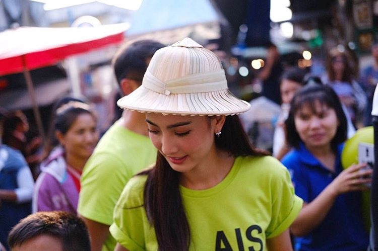 James Jirayu - Taew Natapohn gây 'bão' khi lại cùng đi sự kiện