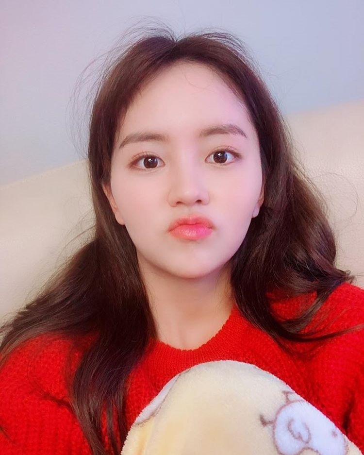 Điểm tin sao Hàn trên mạng xã hội ngày 24/12