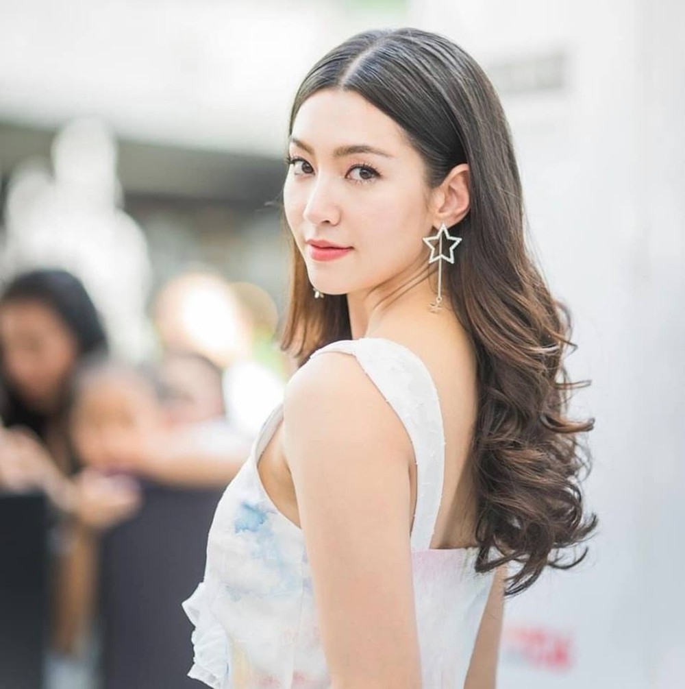 Top 10 sao Thái có lượng tăng follow Instagram cao nhất 2018