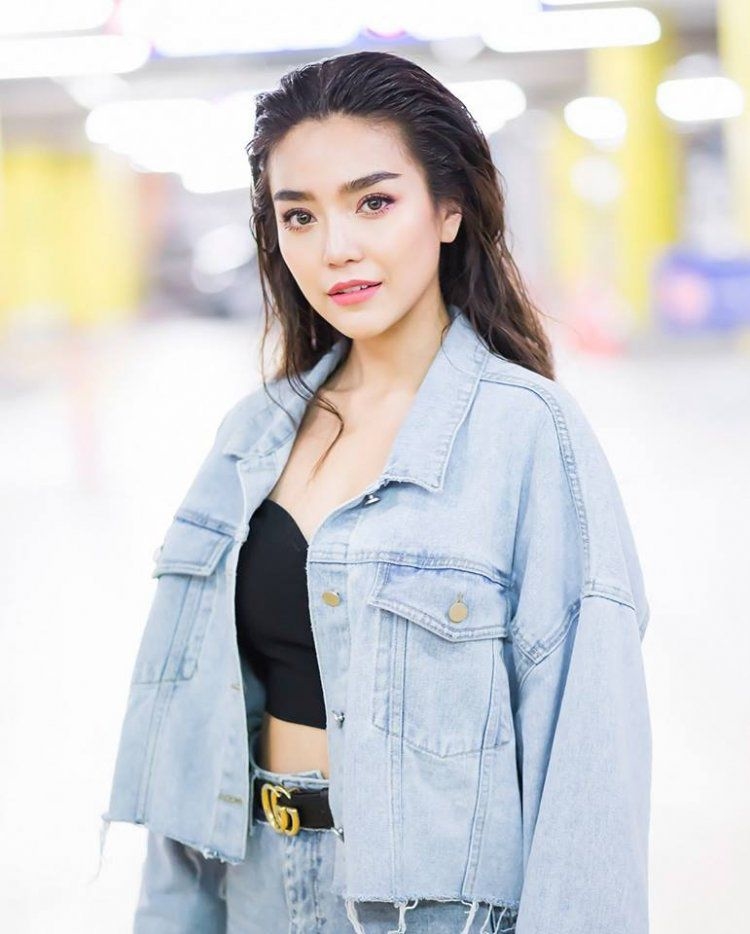 Top 10 sao Thái có lượng tăng follow Instagram cao nhất 2018