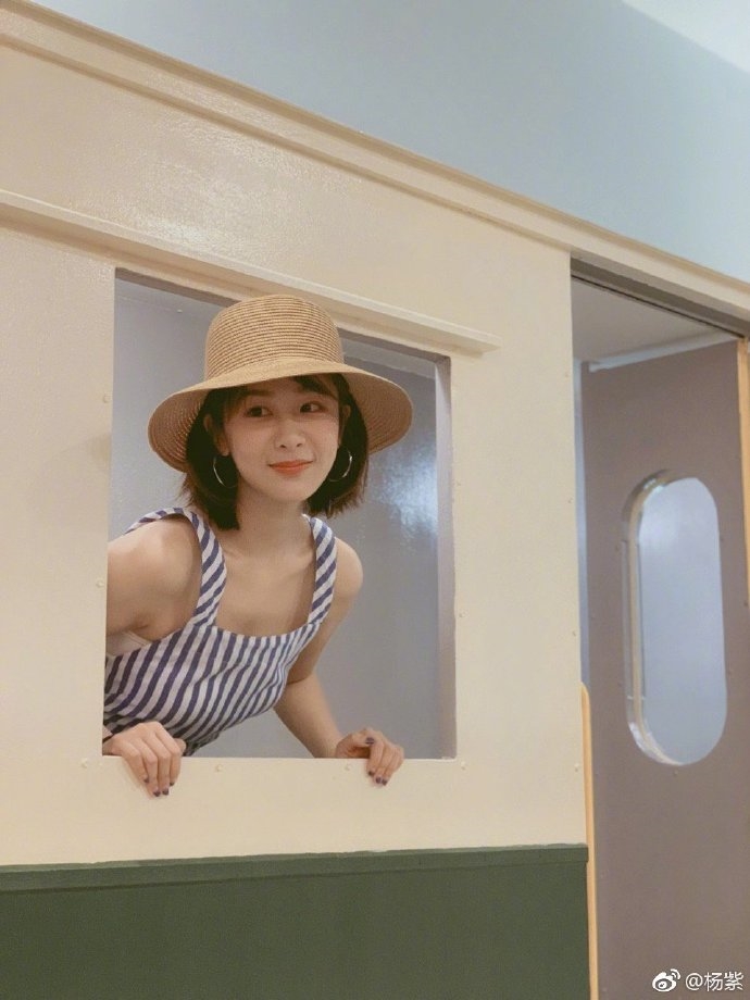 Clip hot Hoa ngữ 08/01: Lý Dịch Phong hóa fan cuồng