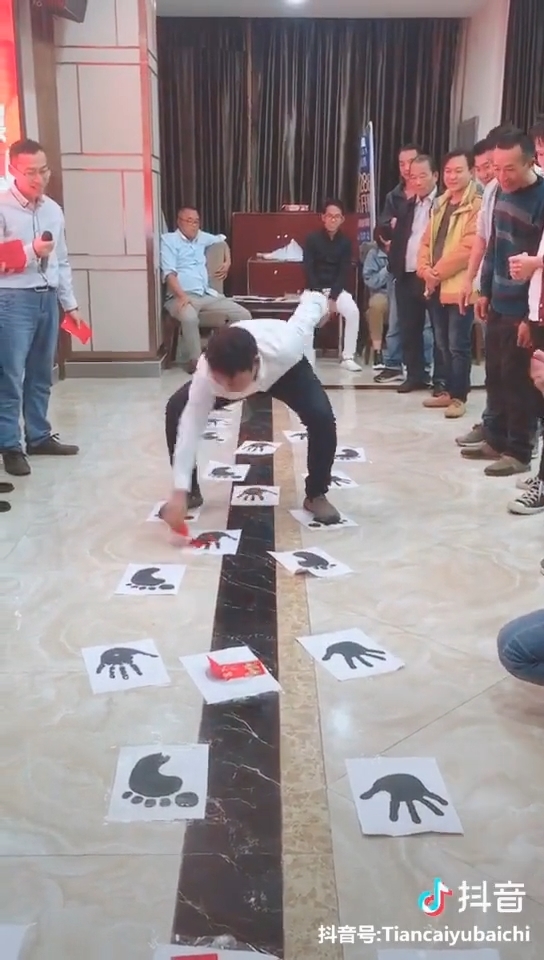 Clip hài gây bão 11/01: Thần bài là có thật