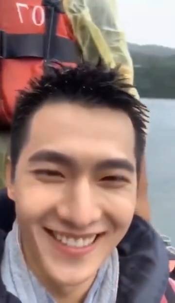 Clip hot Hoa ngữ 11/01: Dương Dương gây bão với tóc mới