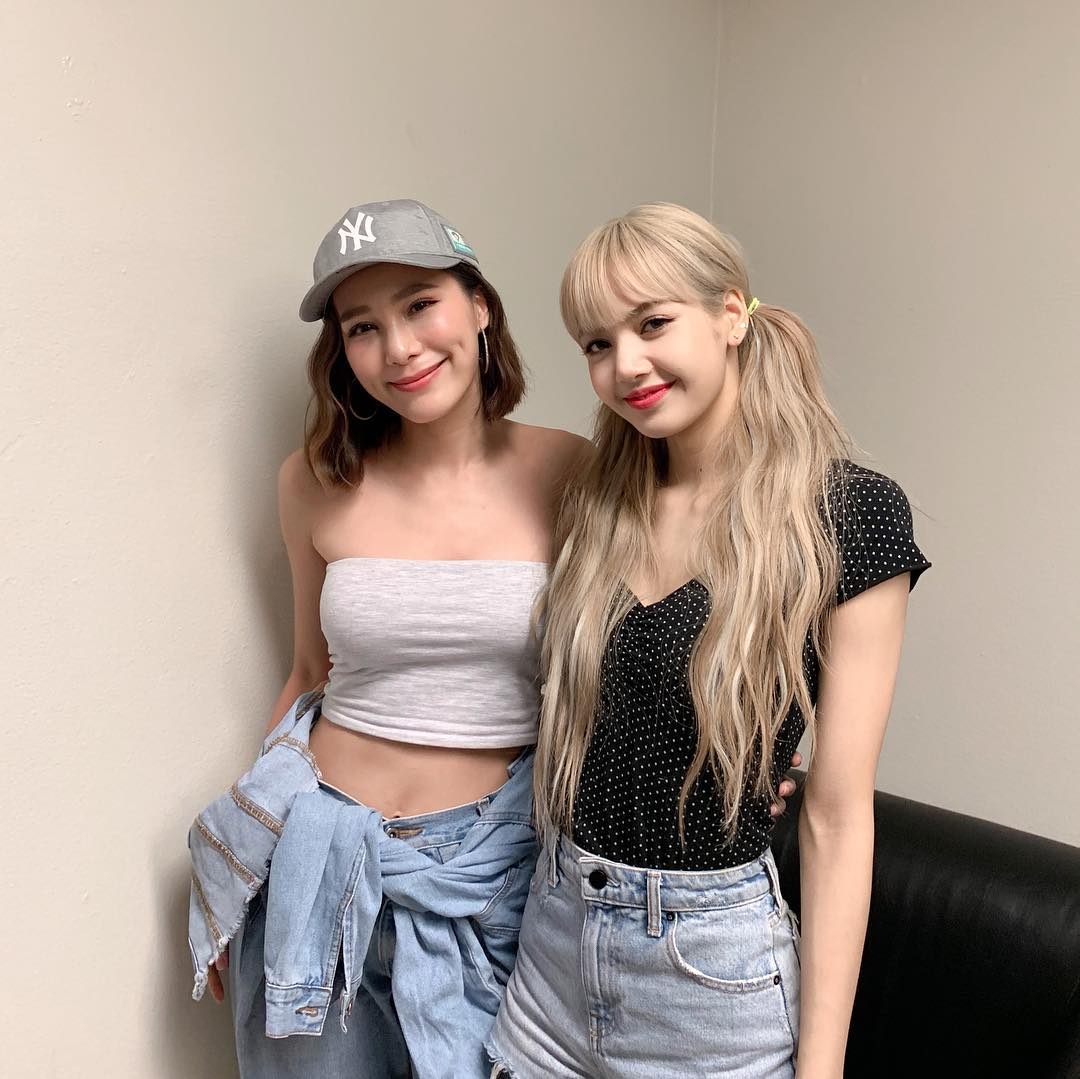 Loạt topstar hàng đầu Thái lũ lượt kéo nhau đi xem concert Black Pink