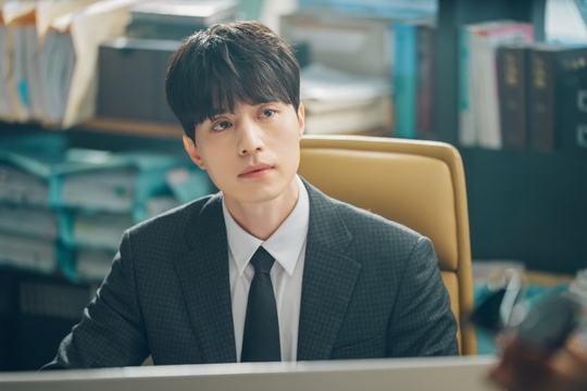 Lee Dong Wook nhận lời tham gia 'Touch Your Heart' vì Yoo In Na
