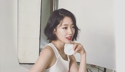 Điểm tin sao Hàn trên mạng xã hội ngày 01/02