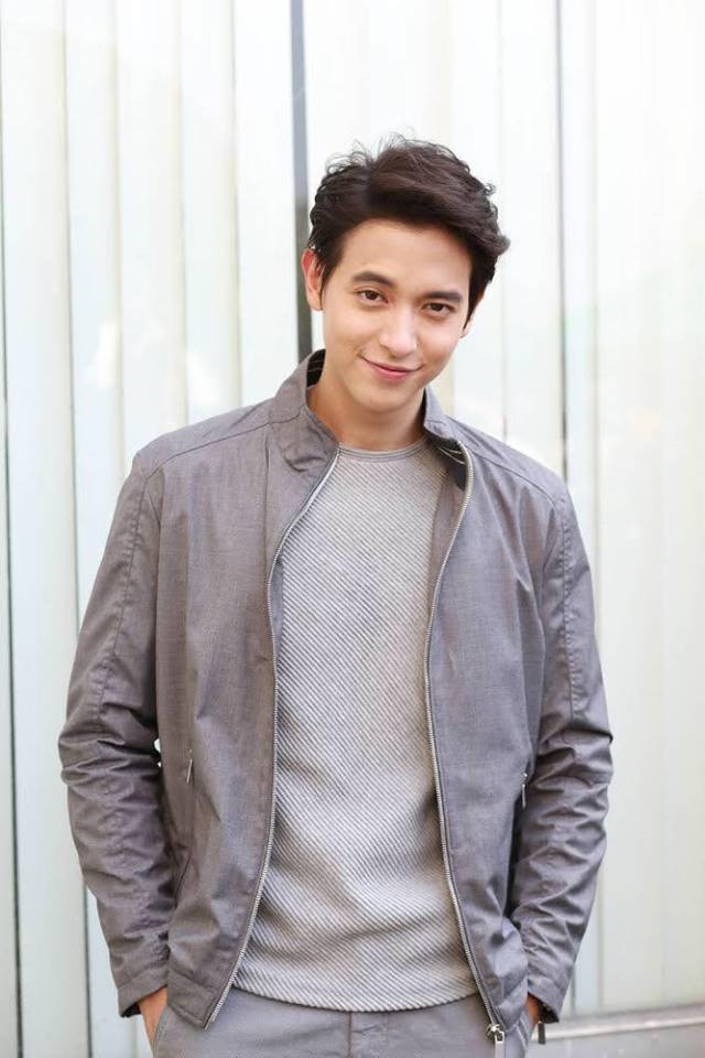 James Jirayu - Taew Natapohn đẹp đôi trong ngày khai máy phim mới