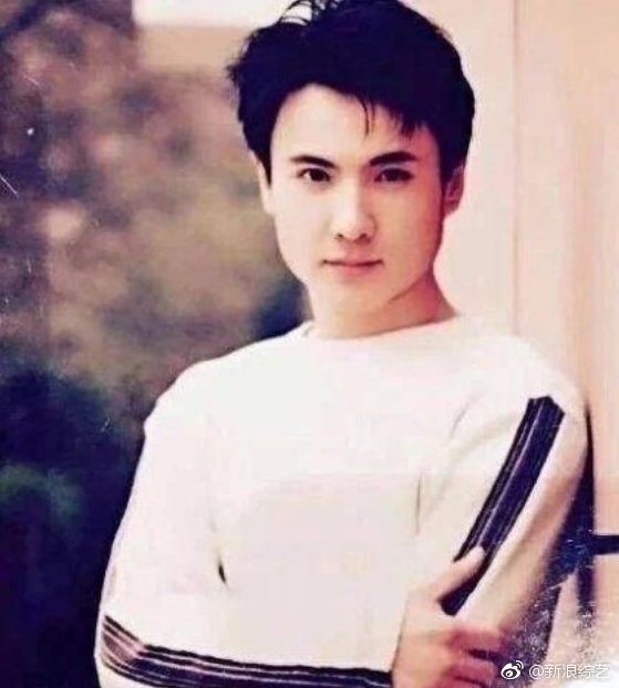 Clip hot Hoa ngữ 12/02: Thẩm Đằng gây bão vì đẹp hơn Dương Dương