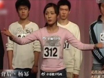 Clip hot Cbiz 15/02: Trương Bá Chi khoe con trai ngày Valentine