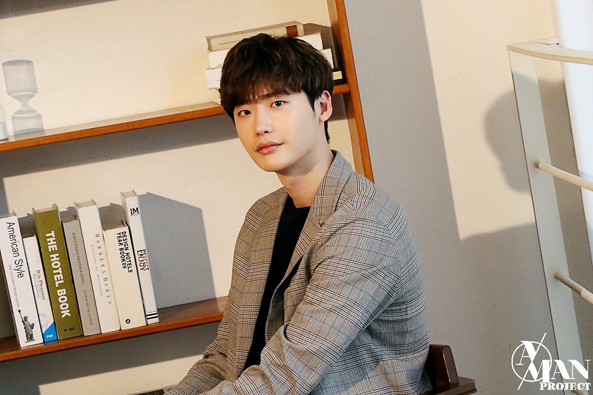 Lee Jong Suk xác nhận nhập ngũ đầu tháng 3 này