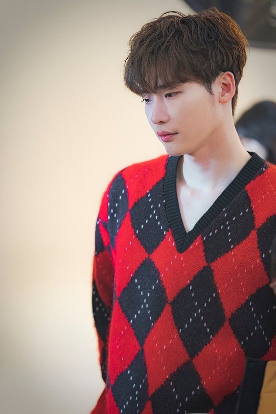 Lee Jong Suk xác nhận nhập ngũ đầu tháng 3 này