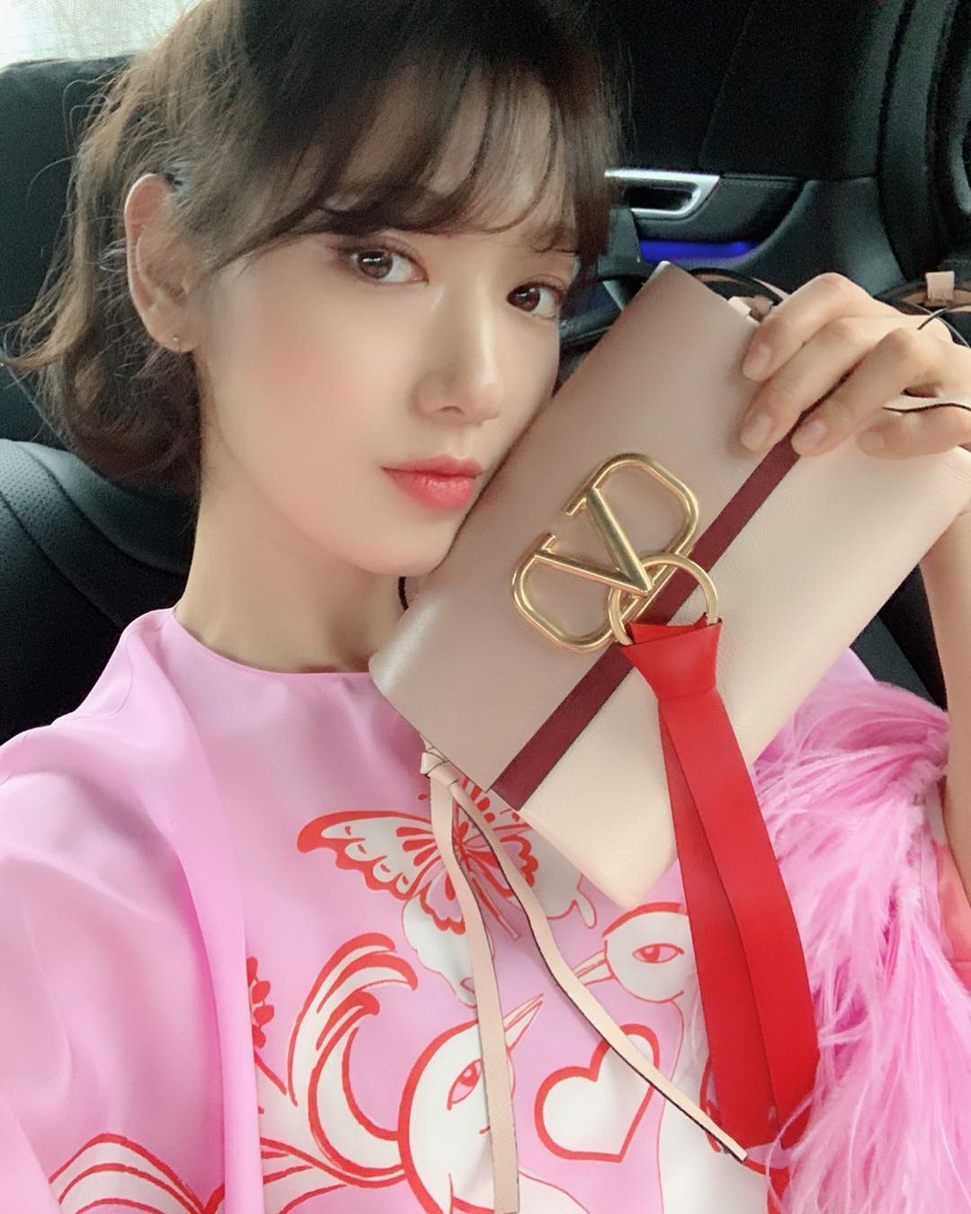 Điểm tin sao Hàn trên mạng xã hội ngày 04/03