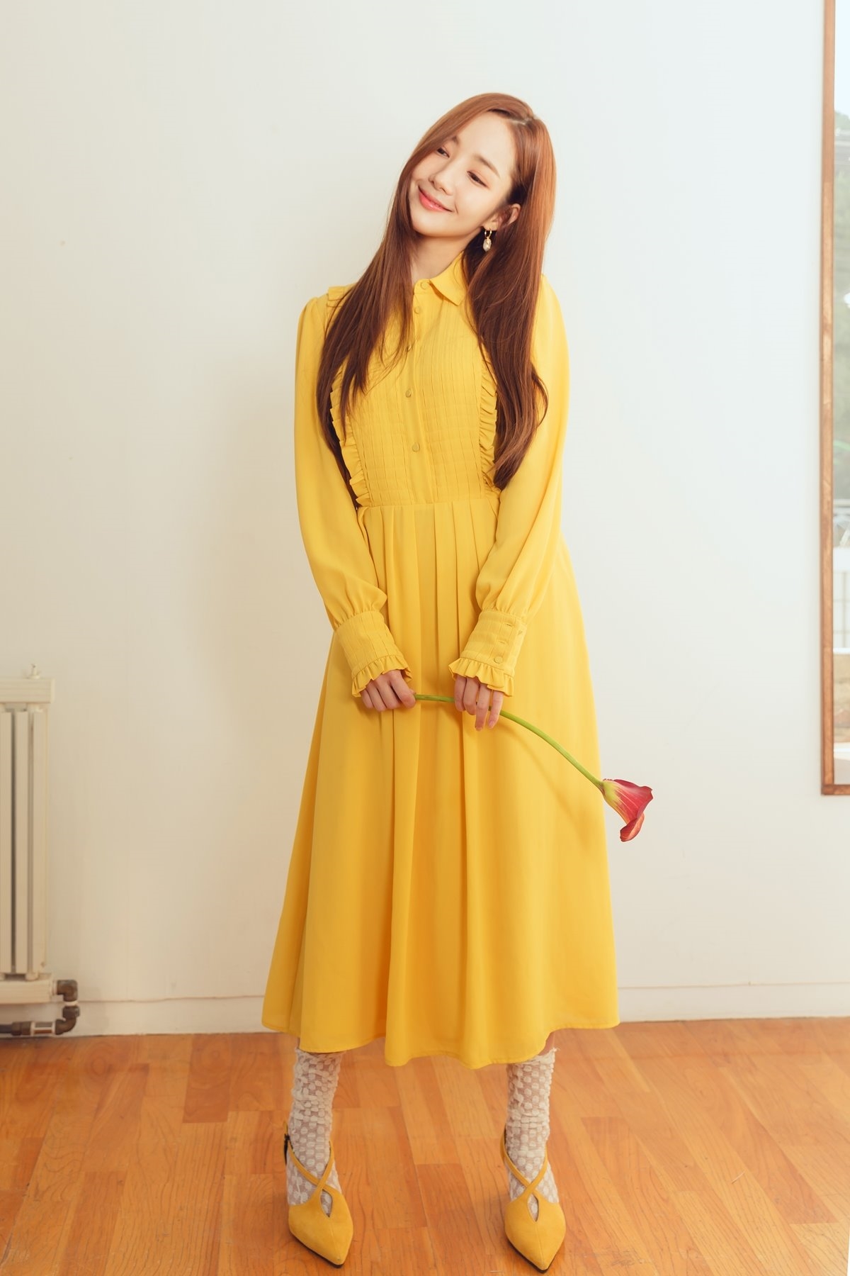 Chào tuổi mới 33, Park Min Young tung bộ ảnh trẻ đẹp xinh tươi