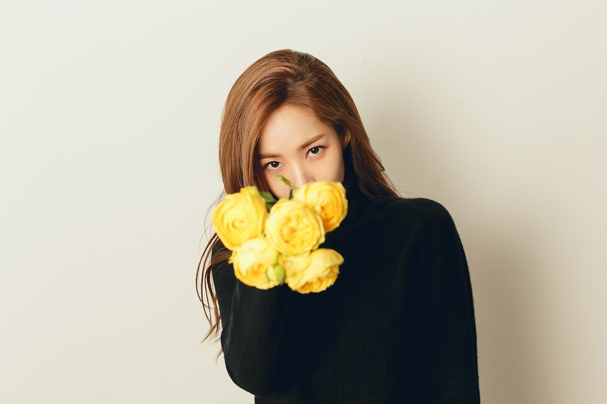Chào tuổi mới 33, Park Min Young tung bộ ảnh trẻ đẹp xinh tươi