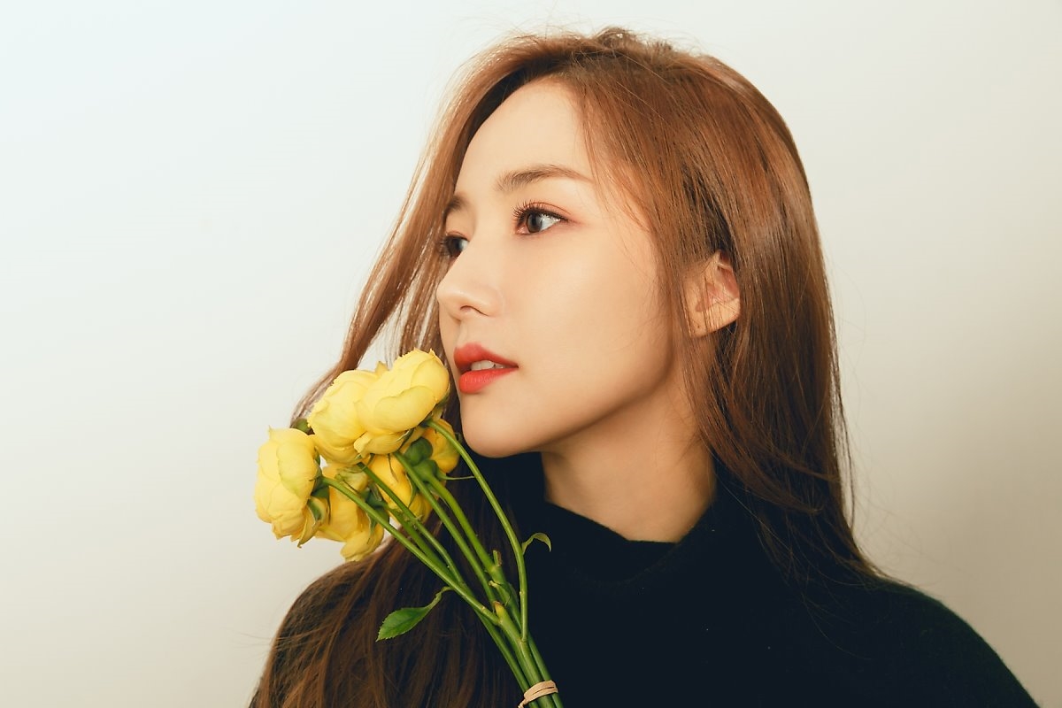 Chào tuổi mới 33, Park Min Young tung bộ ảnh trẻ đẹp xinh tươi